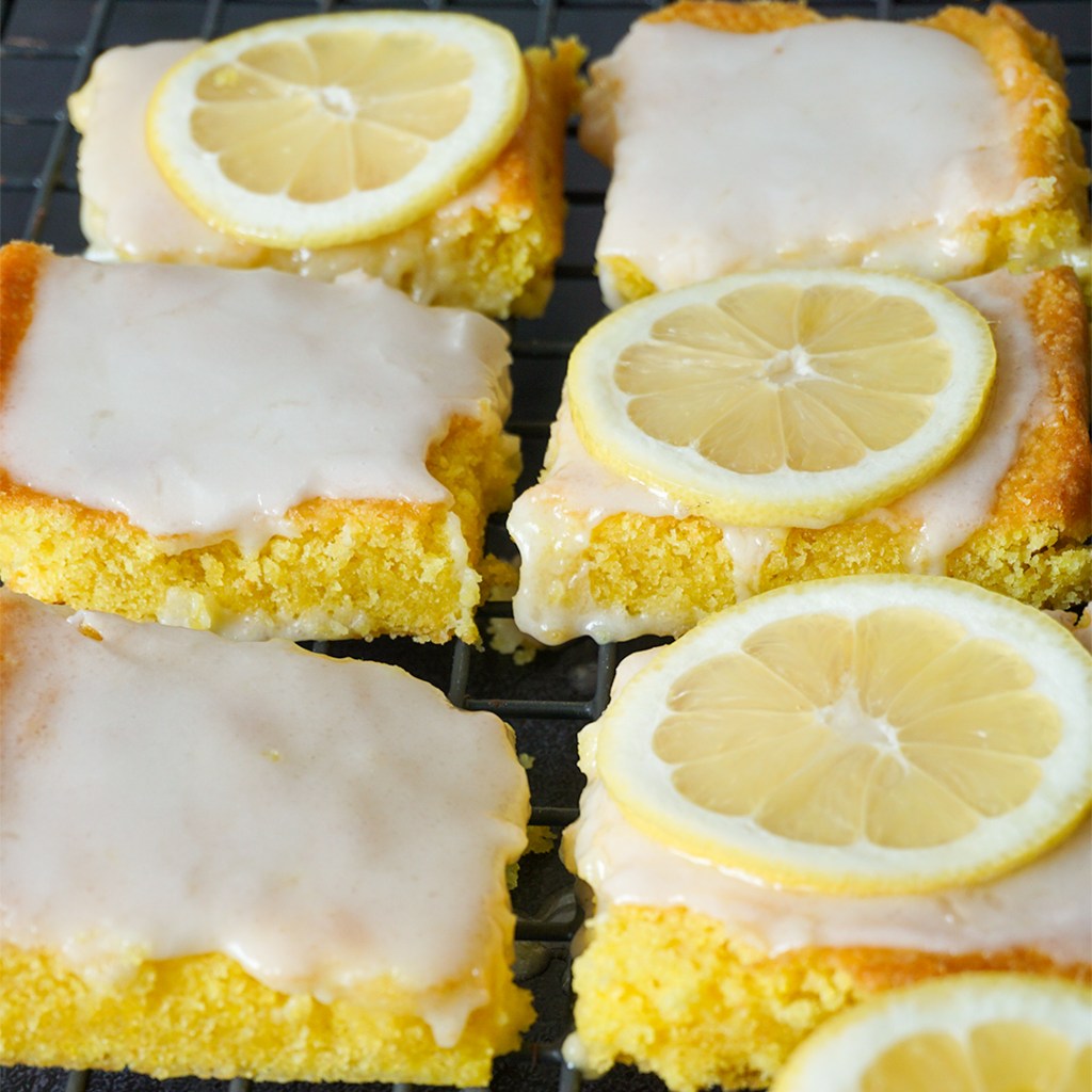 Lemonblondies