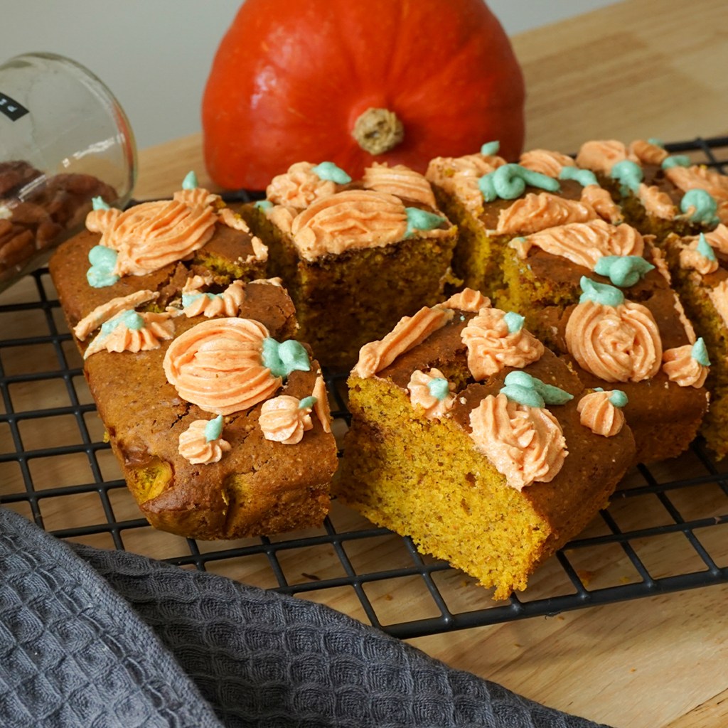 Kürbiskuchen mit Frosting